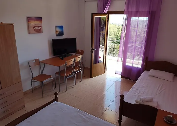 Vila Melpo Apartments
